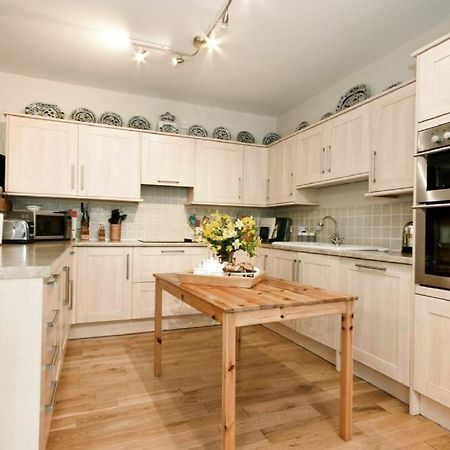 Вилла Craster Tower Coach House Экстерьер фото