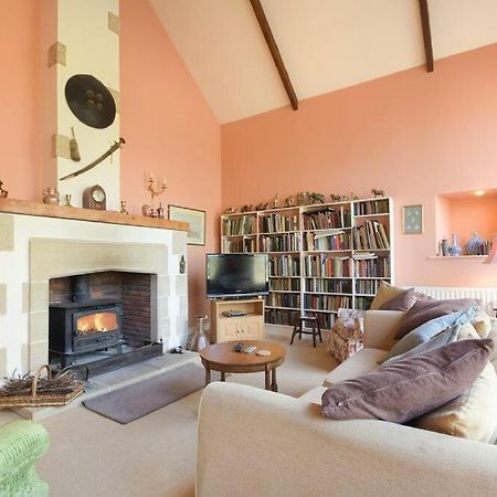 Вилла Craster Tower Coach House Экстерьер фото