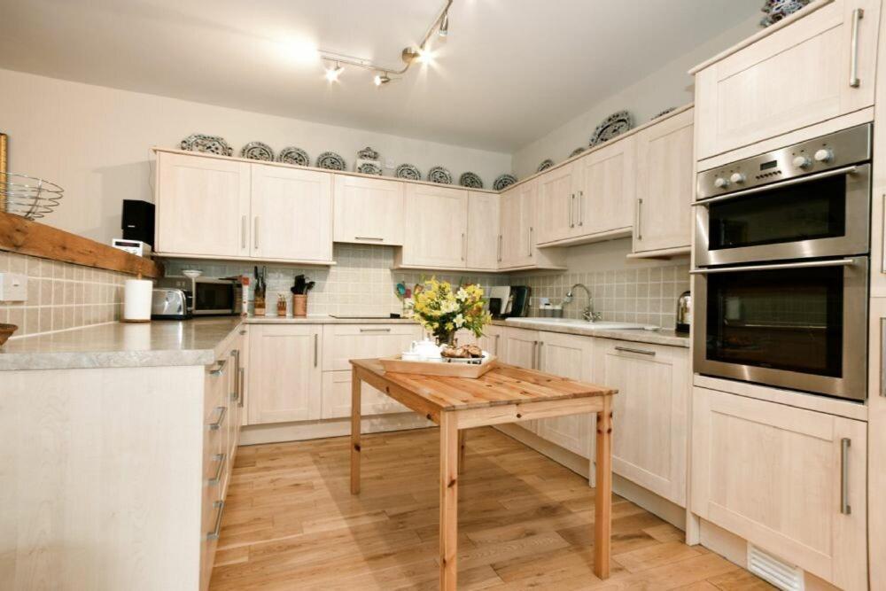 Вилла Craster Tower Coach House Экстерьер фото