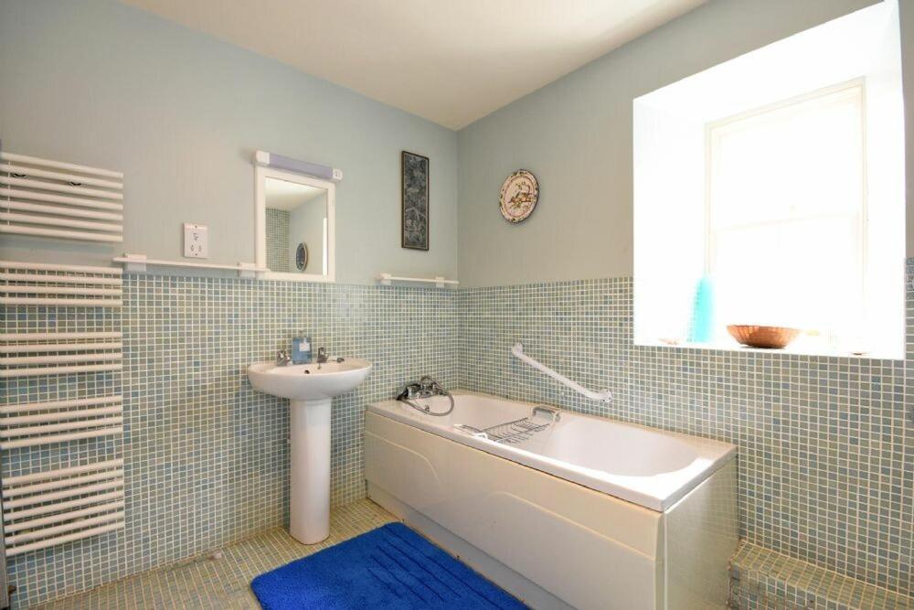 Вилла Craster Tower Coach House Экстерьер фото