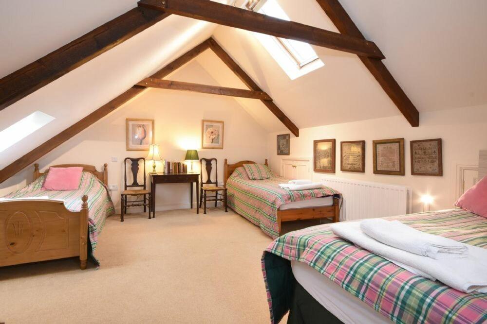 Вилла Craster Tower Coach House Экстерьер фото